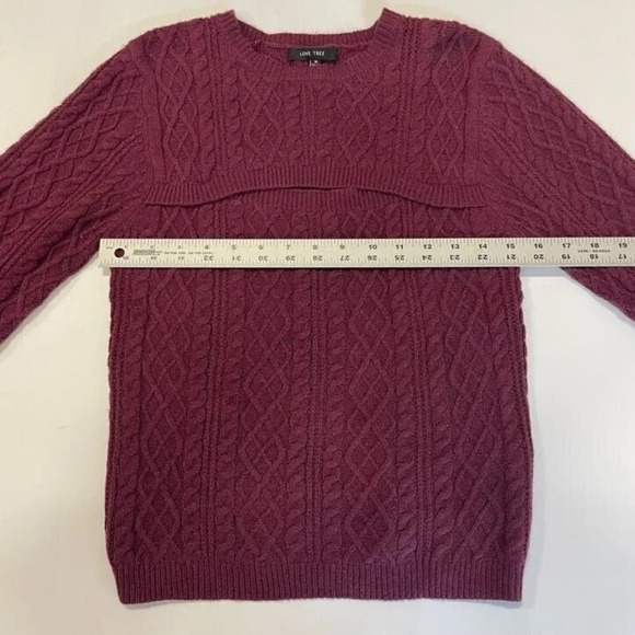 Love‎ Tree Women's Nordstrom Peekaboo Cable Knit Long Sleeve Sweater Size M NWT - Picture 8 of 10